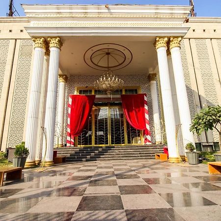 Oyo Townhouse 484 Sanskriti Hotel Делхи Екстериор снимка